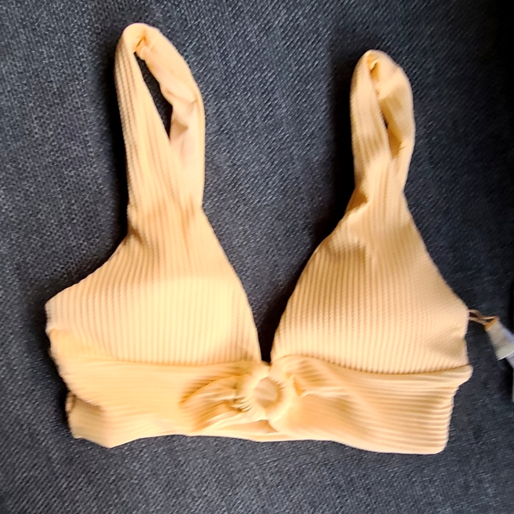 L*Space NWT Ribbed O Ring Bikini Top Small